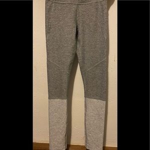 Outdoor Voices 7/8 Dipped Legging Size XS